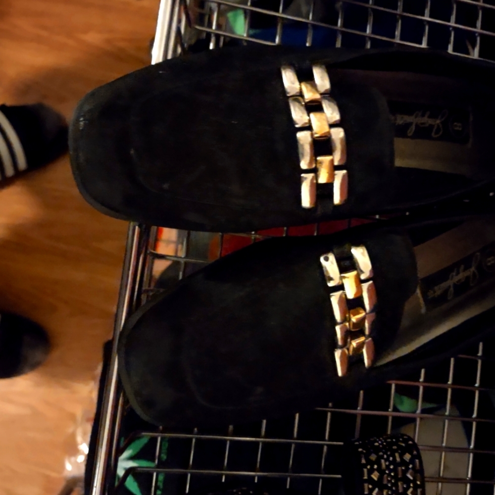 Jacklyn Smith causual size 8 black with gold plated loafers